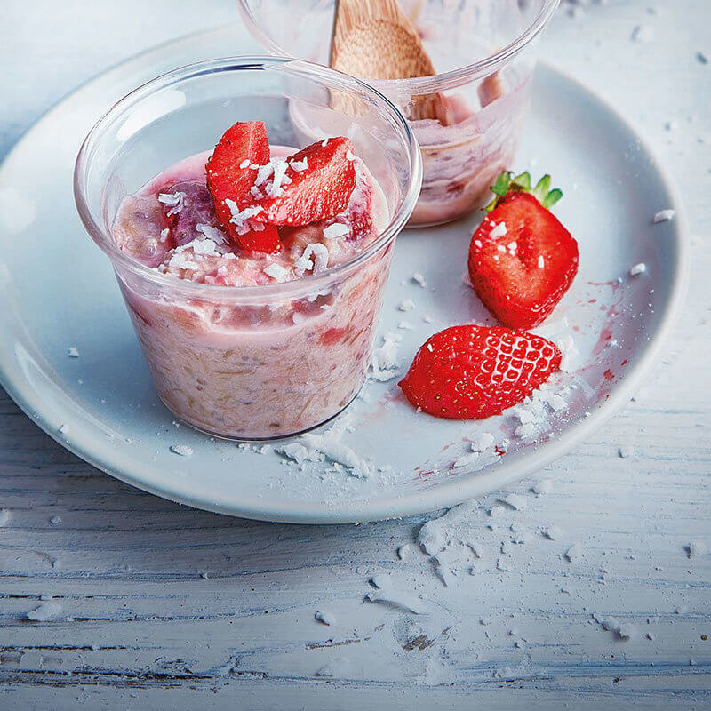 Chia-Rhabarber-Joghurt mit Erdbeeren | Tupperware